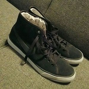 NWOT Fur Lined Nikes