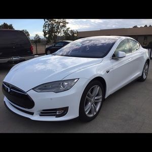 Meet your Posher, Efrain