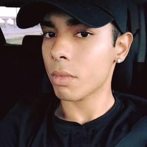 Meet your Posher, Theo