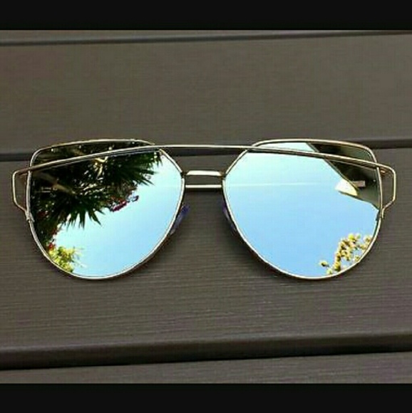 NWT Mirror cat eye sunglasses