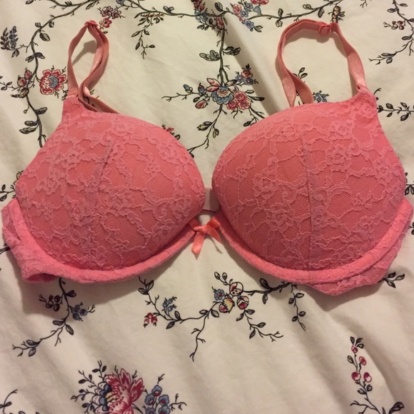 VS PINK BRA