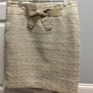 Loft skirt with grow grain ribbon