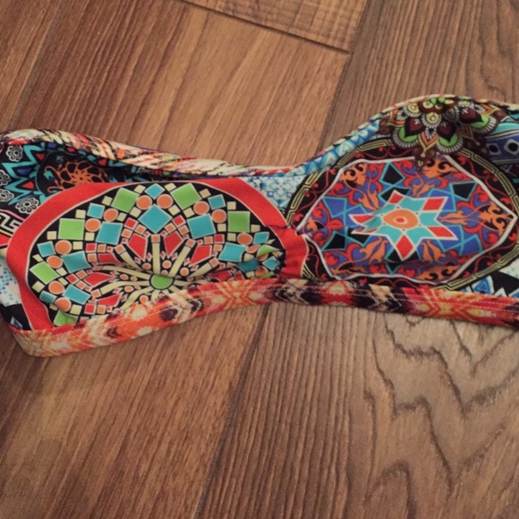 Cute, colorful small bikini top!