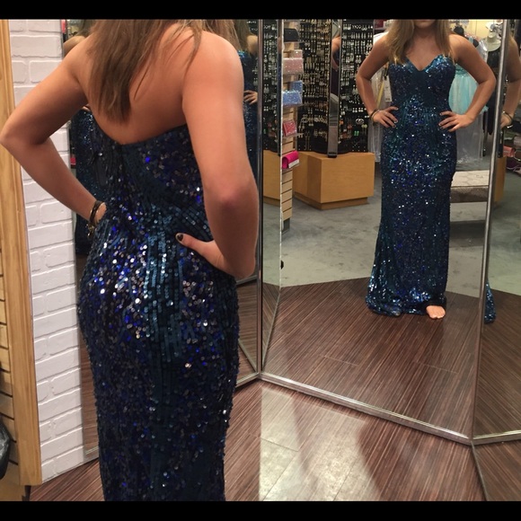 PROM/ HOMECOMING/ SPECIAL DANCE DRESS