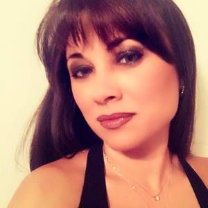 Meet your Posher, Larisa