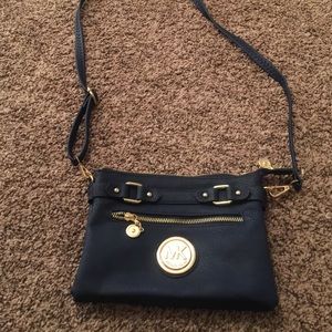 MK cross over purse