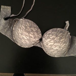Like new lace convertible bra