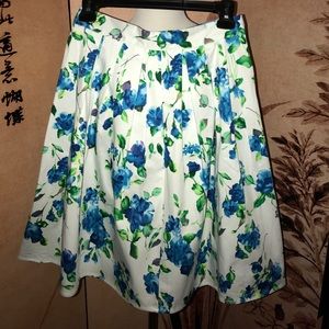 Midi Swing Skirt - Sz S- Waist 13 in-Length 23 in