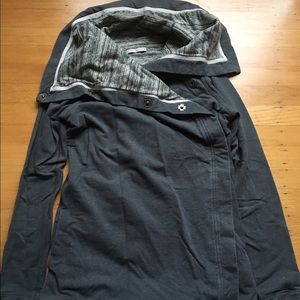 Lululemon Savasana sz 6 strata stripe dark grey