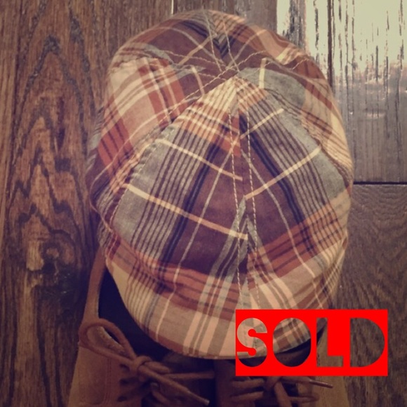 SOLD!! FREE AUTHORITY - paper boy plaid cap
