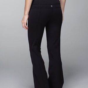 Lululemon yoga pants