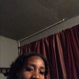 Meet your Posher, Latoya