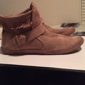 Ugg Australia moccasins