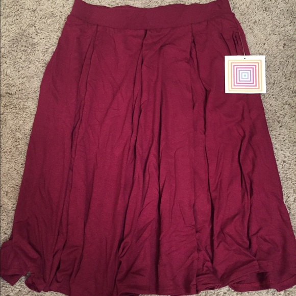 LuLaRoe maroon Madison skirt