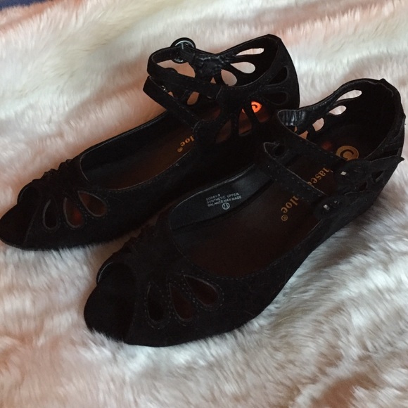 Black velvet peep toe mini wedges