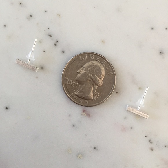 "Céleste" Earrings || Silver Bar Studs - Picture 4 of 6