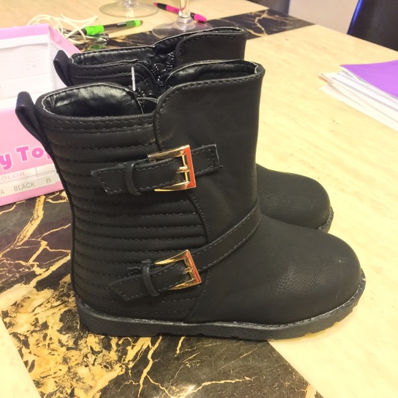 Black toddler boots size 8 new in box