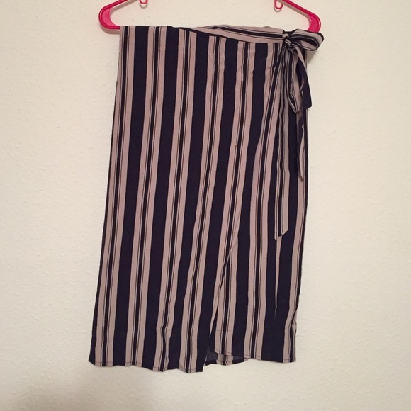 Ecote for urban outfitters purple and beige skirt.