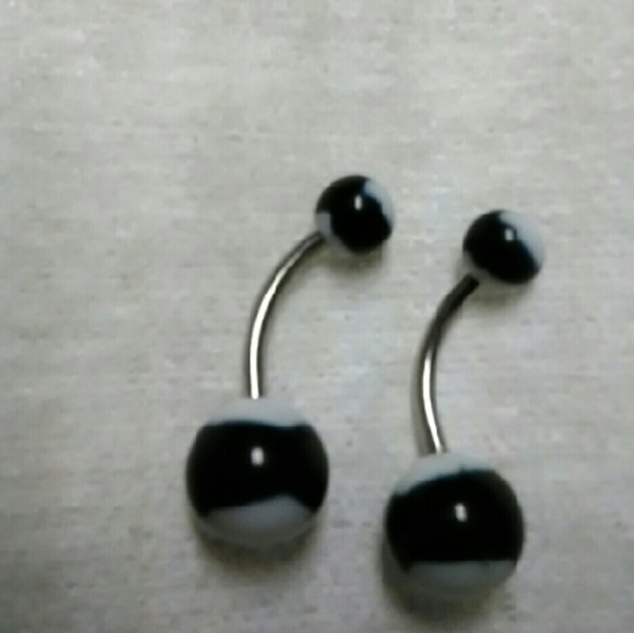 Black Ball with White Heart Belly Button Ring
