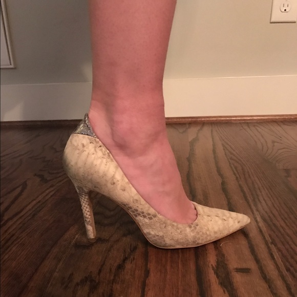 Sam Edelman snake skin pumps