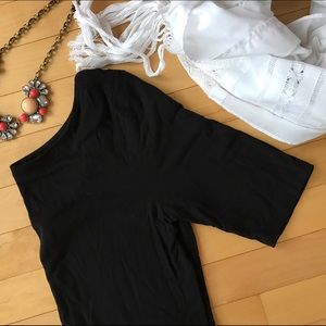 Black low back, slight longer sleeve tee