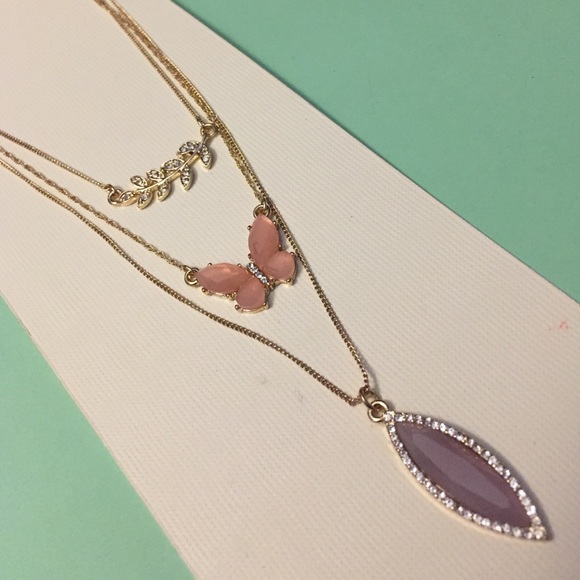 LC Lauren Conrad Jewelry - Lauren Conrad triple strand necklace