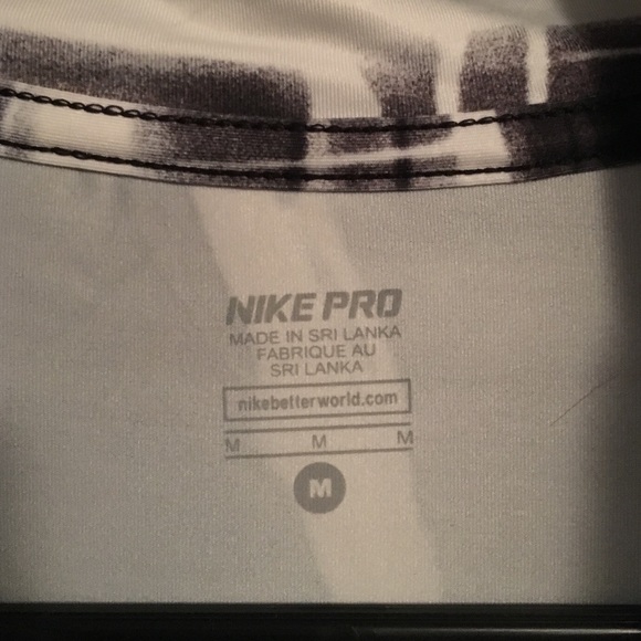 Nike Pro Quarter Zip Jacket - Picture 3 of 3