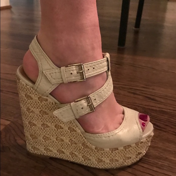 Nine West ivory/gold wedges.