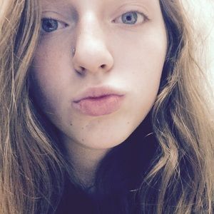 Meet your Posher, Annie