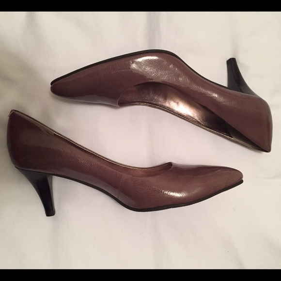 Size 11 pewter ECCO dress shoes