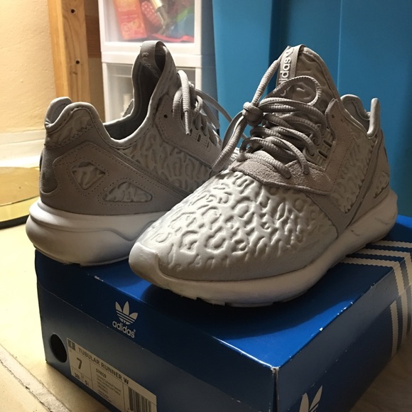 Women's Adidas Tubular Runner Size 7