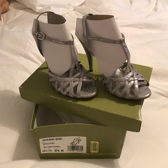 Silver Formal Shoe - Picture 1 of 6