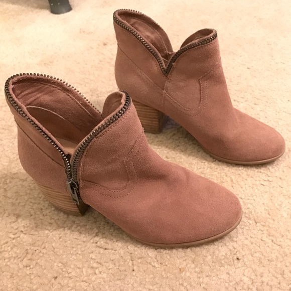Chinese laundry dusty rose booties