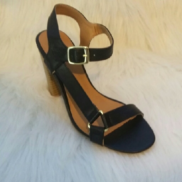 131 Clarity Black Heels