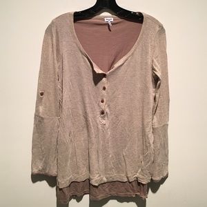 Gold long sleeved sweater