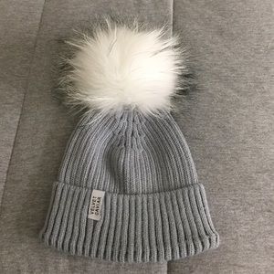 Pom Pom beanie