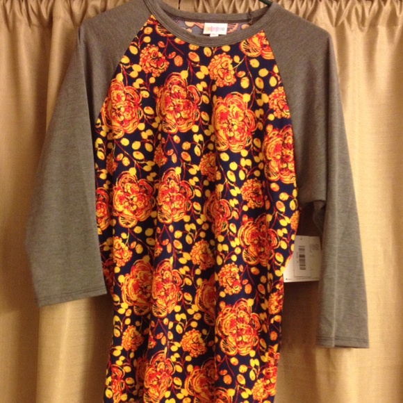 XL BNWT Lularoe Randy baseball tee