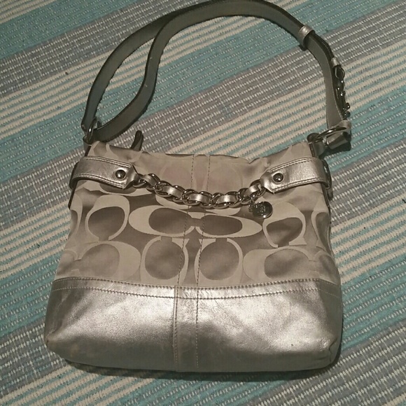 Super gorgeous coach shoulder bag