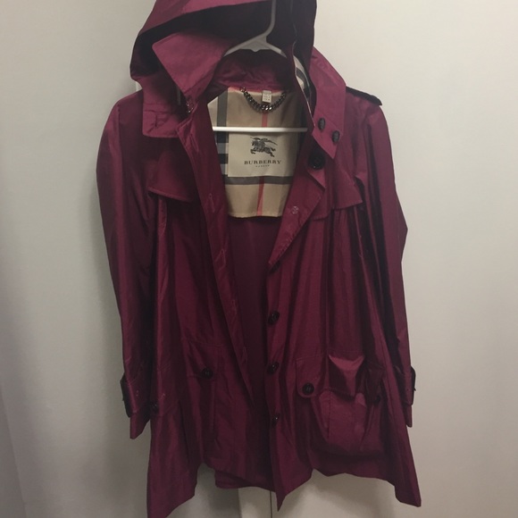 Burberry Rain/Windbreaker Coat!!!
