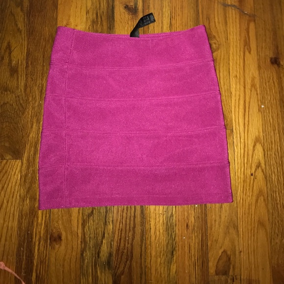 Skirt - Picture 2 of 2