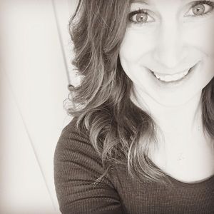 Meet your Posher, Holly