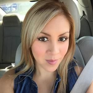 Meet your Posher, Zayra