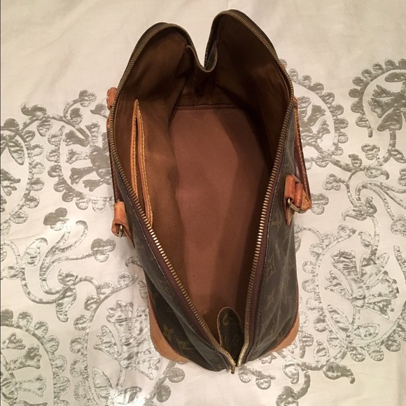 Authentic Louis Vuitton Alma PM - Picture 3 of 5