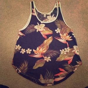 NWOT Billabong tank!
