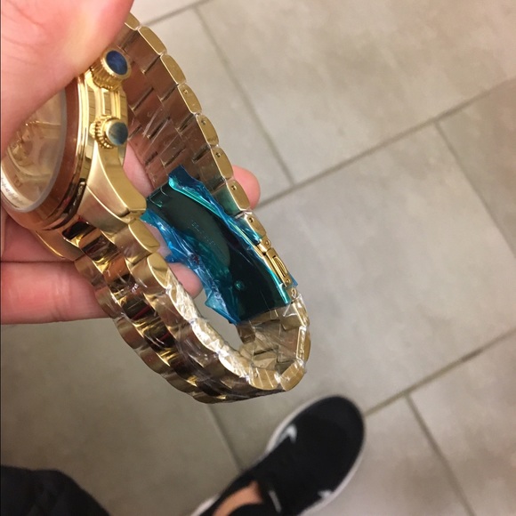 NEW MICHAEL KORS watch - Picture 2 of 3