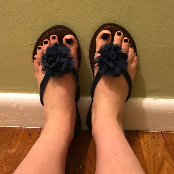 Navy Floral Sandals - Picture 3 of 3