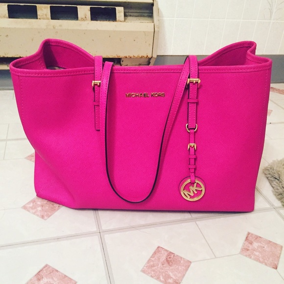 Michael Kors Jet Set Tote