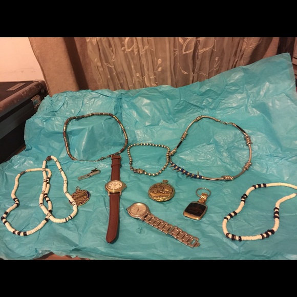 Mens / womens mixed jewelry lot necklaces & more