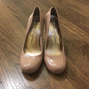 Jessica Simpson "Callie" heel