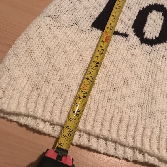 Woman's sweater | Oversized, Knit & Fringed - Picture 3 of 4